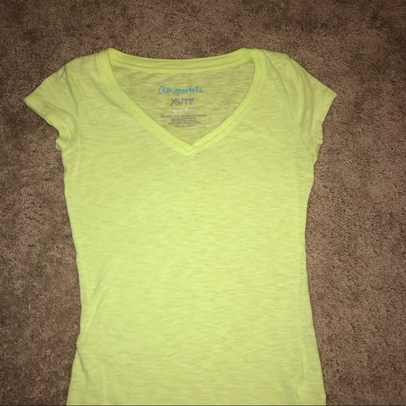 (Bundle) three V neck shirts 🎀 - Picture 3 of 4